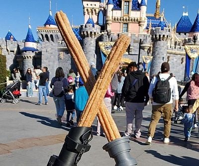 Star Wars Lightsaber Churro Holder